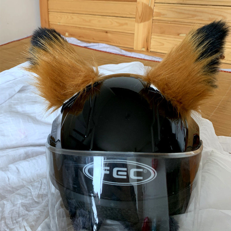 갈색 검정색 뾰족한 피부색과 귀 한 쌍(헬멧은 포함되지 않음)