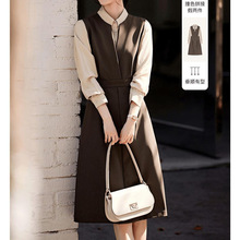 2024�¿�r�К��|����ײɫƴ�Ӽكɼ�ͨ���@���B��ȹŮ