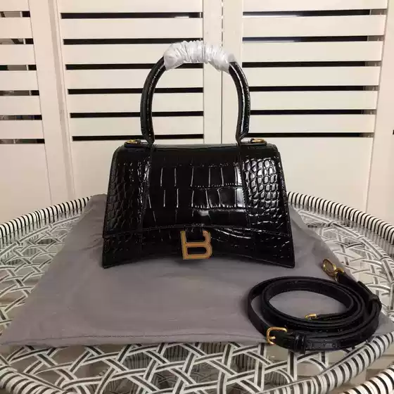 Cross-Border Supply B Brand Crocodile Pattern Hourglass Bag Trendy Single Shoulder Crossbody Genuine Leather Plain Flap Handbag for Women Light Luxury