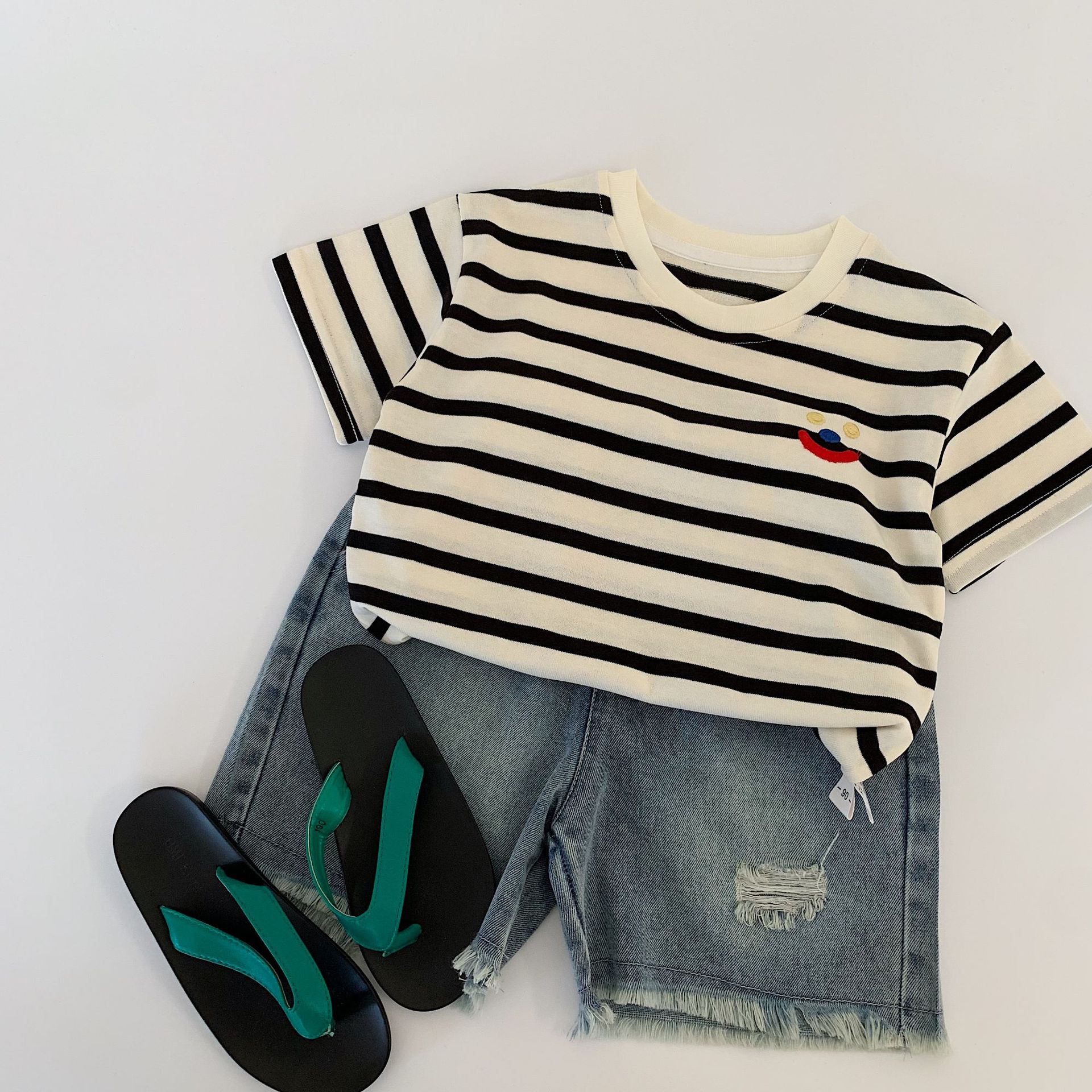 Camiseta de verano de manga corta para niños Maibao Camiseta de verano para niños de clase A Camisa de fondo a rayas para niños al por mayor