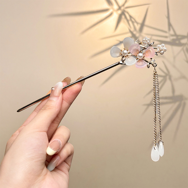 Retro simple nicho de alta estética oriental diseño de cabello de flores de frascos de estilo antiguo cabello