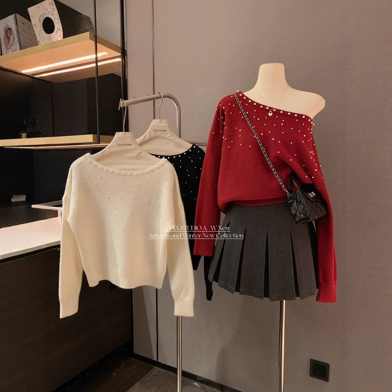 Clearance Sale, No Returns or Exchanges: Autumn and Winter French-Style Festive Off-Shoulder Pearl Versatile Loose-Fitting Slimming Warm Sweater 1332