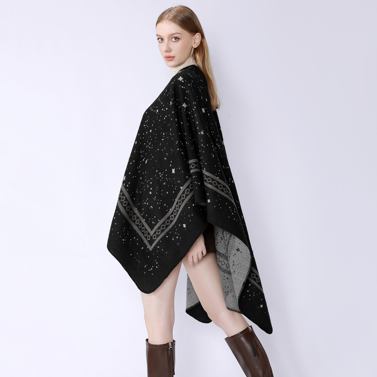 Nuevo estilo de moda europea y americana para la capa de mujer capa de otoño y invierno caliente versátil meteorito turismo fábrica de abrigo a prueba de frío