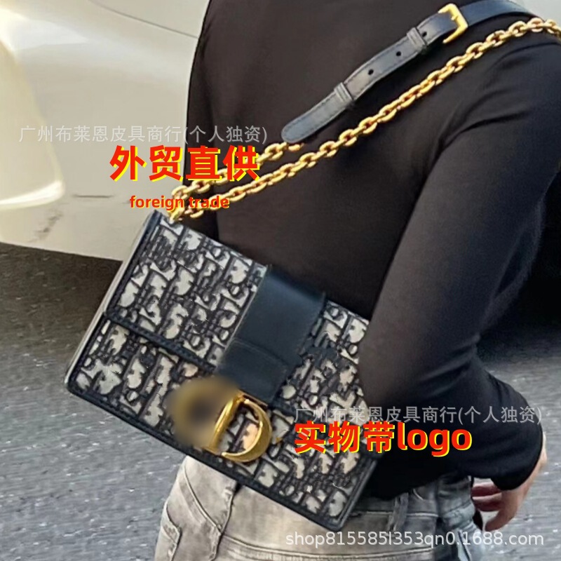 Direct Supply Cross-Border Dijia Presbyopic 30 Montaigne Montaigne Bag Embroidered Box Bag Fashionable Shoulder Crossbody Bag Direct Supply Cross-Border Dijia Presbyopic 30 Montaigne Montaigne Bag Embroidered Box Bag Fashionable Shoulder Crossbody Bag