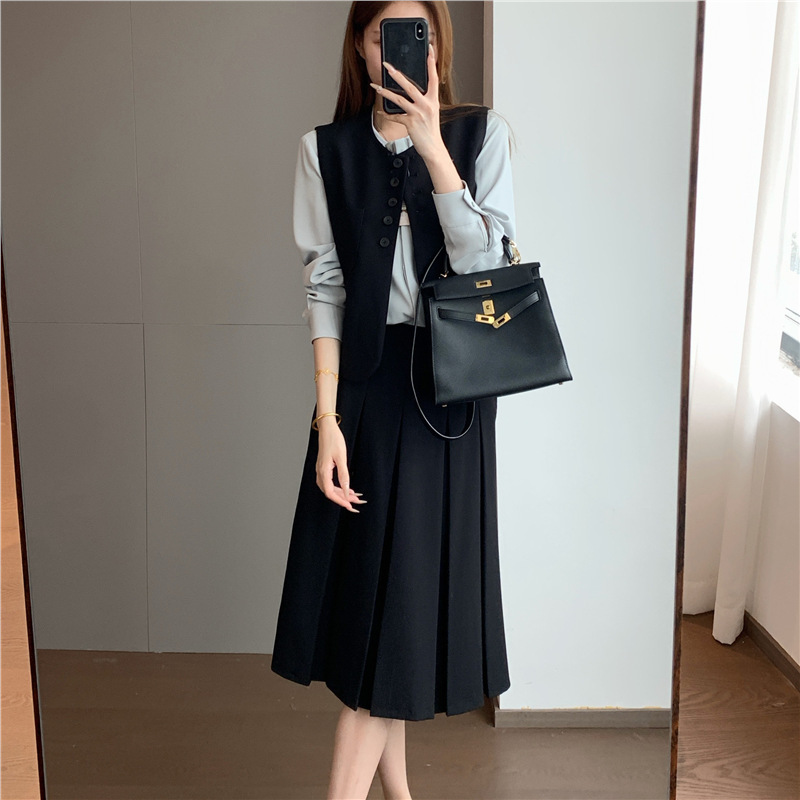 Premium Quality Model, Three-Dimensional Cut Tencel Wool High-Density Resin Dark Floral Button Short Box-Style Suit Vest for Women