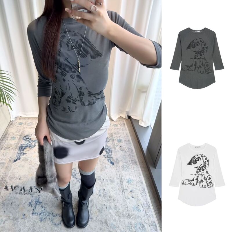 26AW open Korean niche designer style two-color spotted dog print slim-fit long-sleeve T-shirt for women 26AW open Korean niche designer style two-color spotted dog print slim-fit long-sleeve T-shirt for women
