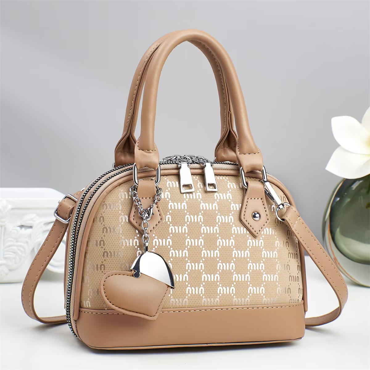 Bolsos bolsos de lujo ligeros bolsos de mujer nueva atmósfera bolsos de mujer temperamento bolso de hombro de madre