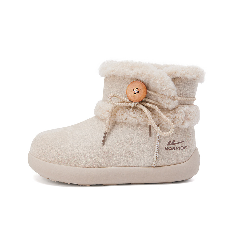 Retirada con botas de nieve cálidas de vello, nuevos zapatos de mujer de color sólido, zapatos de algodón cálidos y cómodos al por mayor.