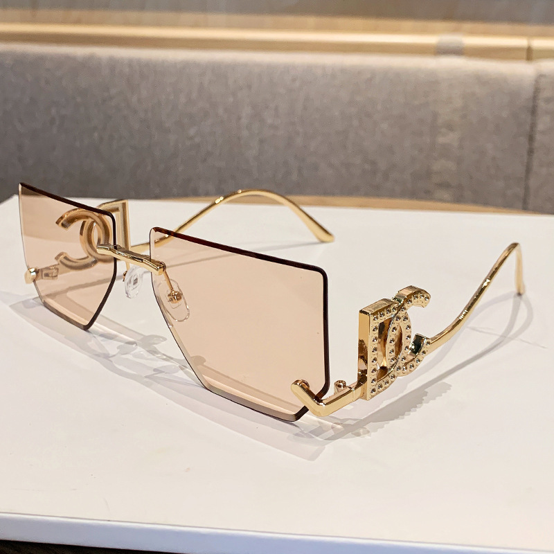 New Large Square Frame Sunglasses for Women, Rimless Cut-Edge Sunglasses, Design Letter Metal Temples, Foreign Trade Hot-Selling Mirrors