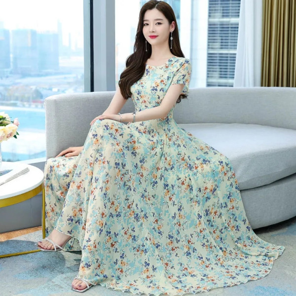 时尚圆领百搭短袖连衣裙女2025年夏季新款气质收腰显瘦沙滩长裙子|undefined