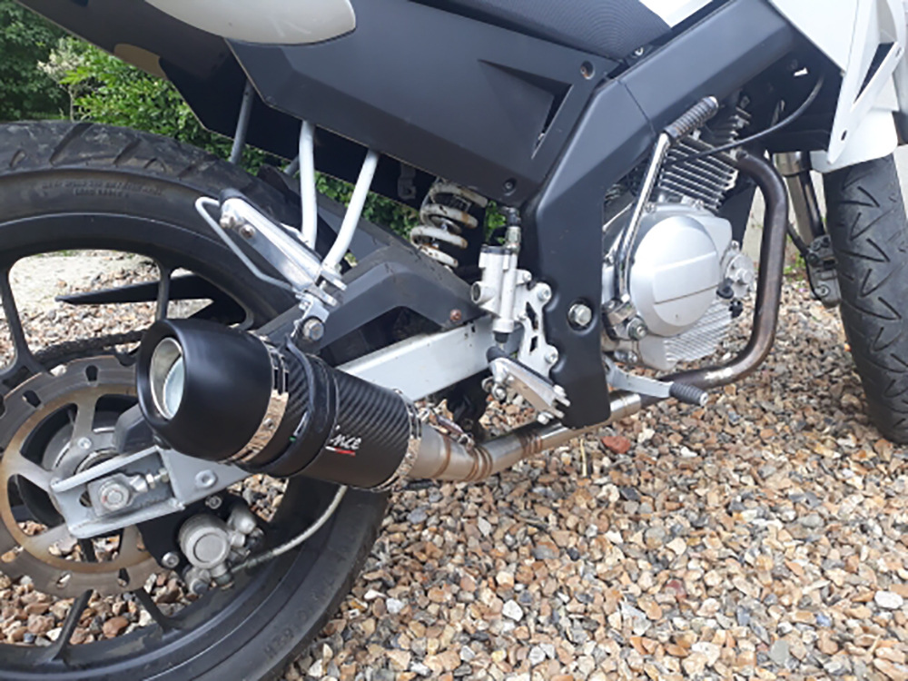 Motorcycle carbon fiber modified exhaust pipe Huanglong 600/ZX6R/Ninja400/Chunfeng/Kaiyue 321rr