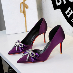 9267-AH133 French style pointed high heels, slim heels, sexy side hollow rhinestone ribbon bow, red sole women's sh