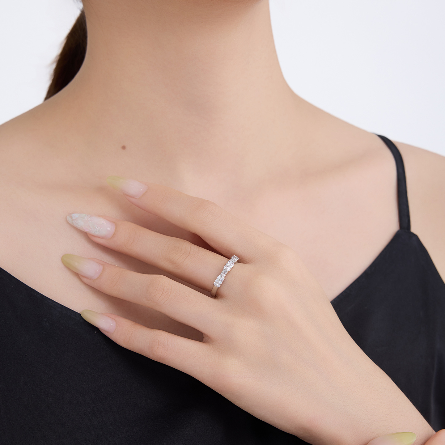 Xuping simple anillo de geometría cuadrada Europa y América transfronteriza aleación de cobre chapado blanco anillo de moda diaria para mujeres