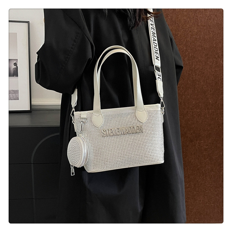Bolso de letras de diamantes de imitación transfronterizos diseño de nicho femenino moda simple portátil popular 2025 nueva textura bolsa de mensajero