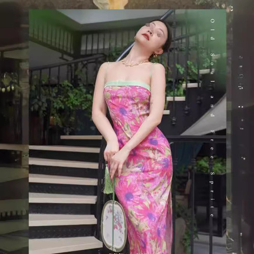 French niche design, summer, new Chinese floral stitching, contrasting color, slim high-rise dress, medium and long skirt, trendy