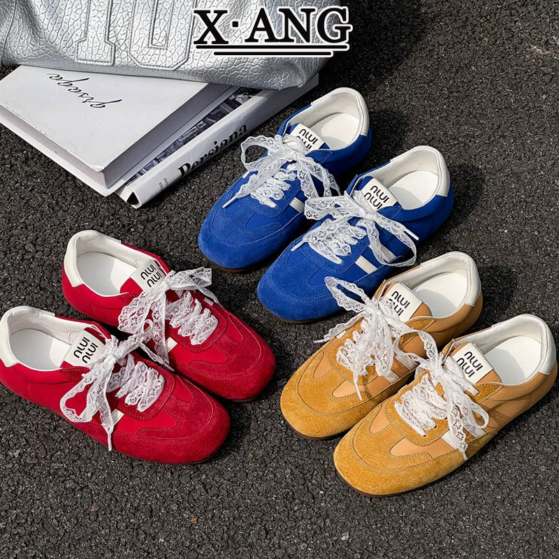 Кожаная версия ретро мягкая подошва немецкая обувь женская одиночная обувь 2025 новая повседневная маленькая белая обувь плоская обувь