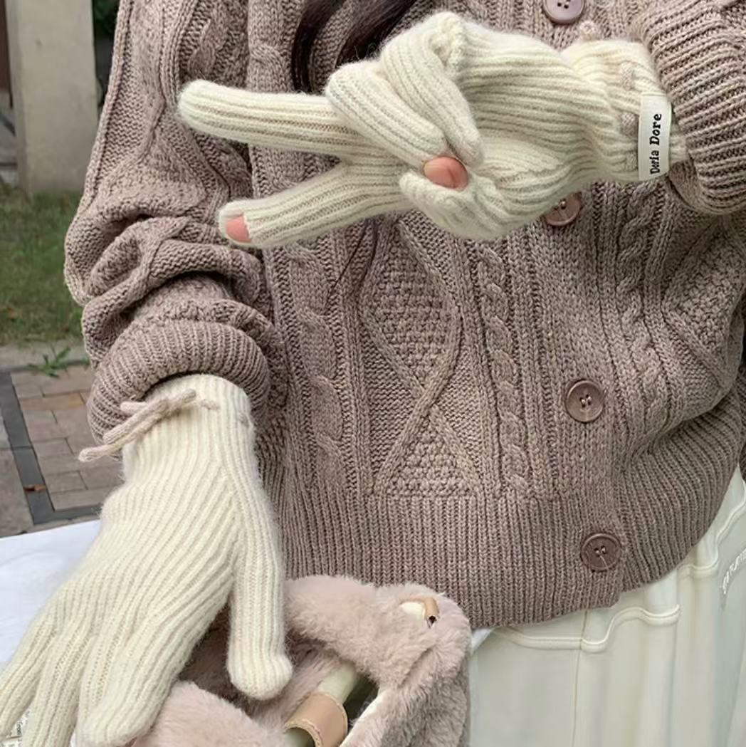 Inswind guantes de tejido de cordilla coreana de cachemira de color sólido de invierno caliente para mujeres arco de pantalla táctil guantes de dedo de moda