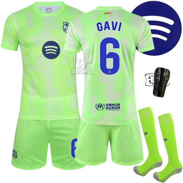 Correct version 2425 Barcelona 2 passenger size 6 with socks + protective gear