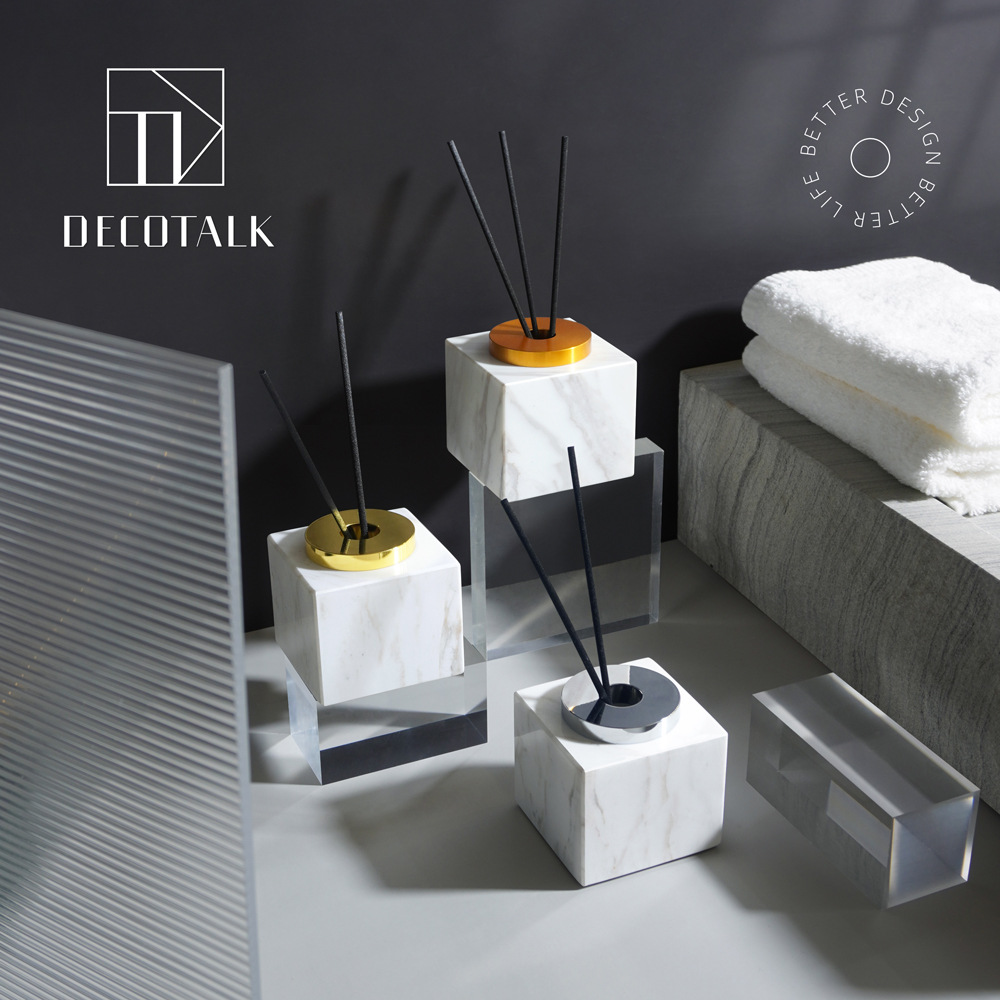 Deco Talk Light Luxury Natural Marble Aromatherapy Bottle Essential Oil Diffuser Bottle Bathroom Home Aromatherapy Ornaments