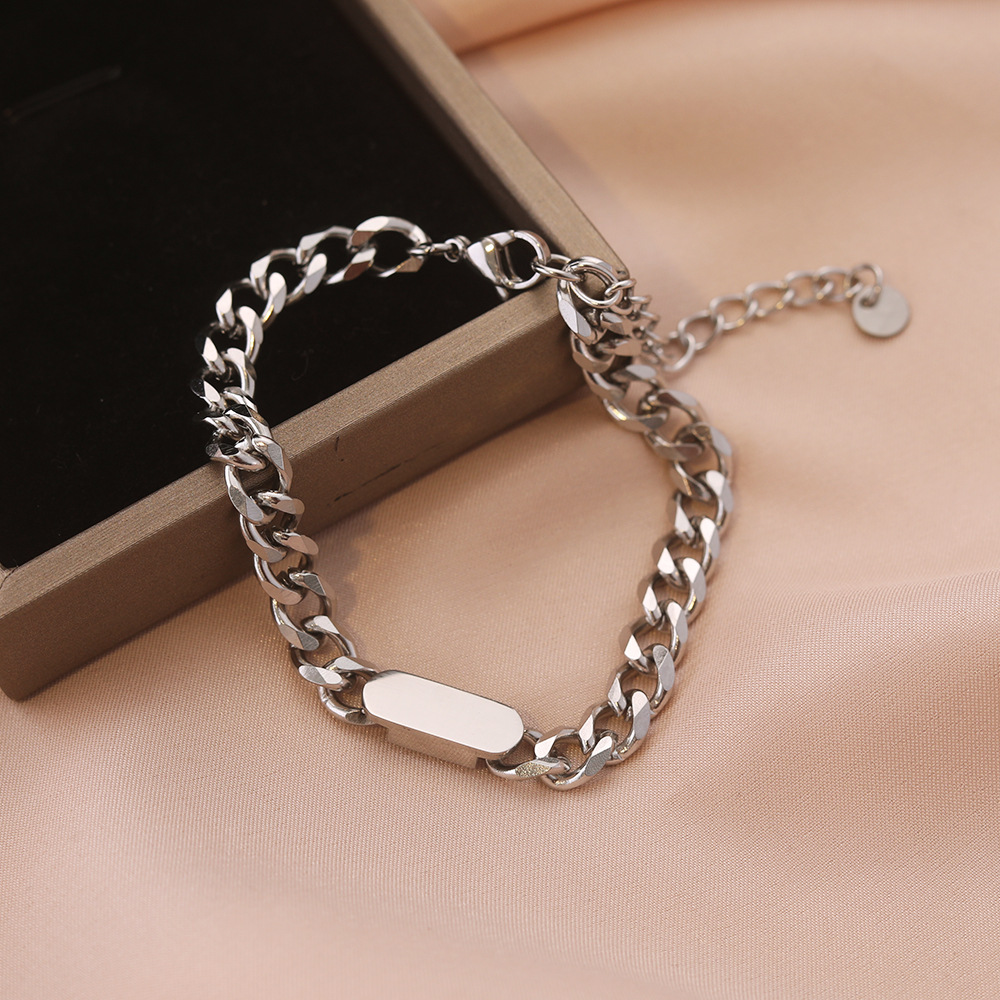 1 Piece Fashion Geometric Titanium Steel Polishing Unisex Bracelets display picture 1