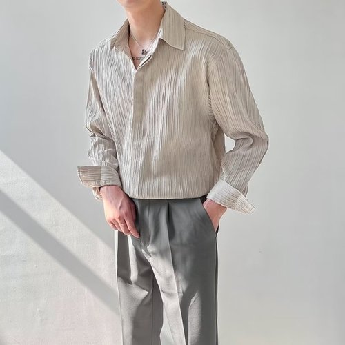 Spring and Autumn Striped Shirt for Men: Designer-Approved Niche Top in Light Mature Style—Fashionable, Slimming, and Perfect for Formal or Professional Attire