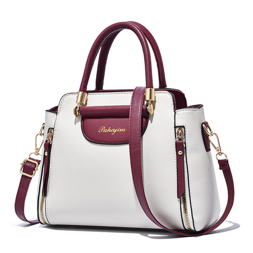 Manufacturer's Attractive Women's Small Bag  New Trendy Korean Style Casual Shoulder Handbag Versatile Crossbody Small Square Bag