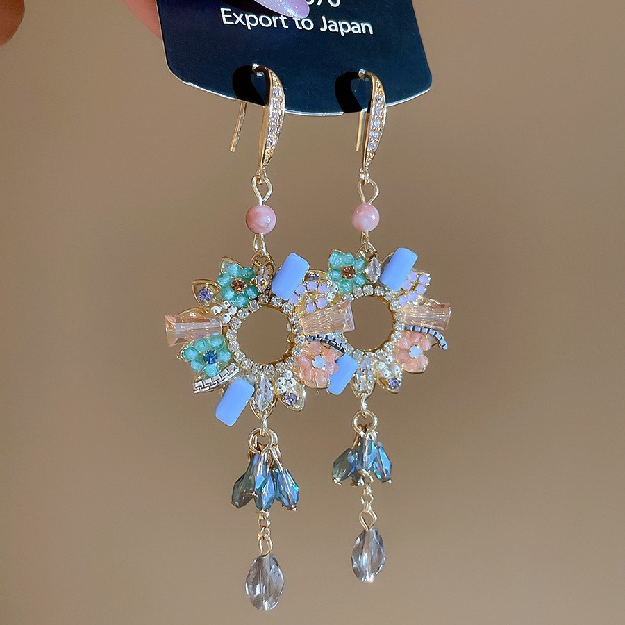 Aguja de plata con diamantes de cristal pendientes de bordilla estilo nacional pendientes de temperamento pequeño ligero lujo de alta calidad industria pesada exageración pendientes