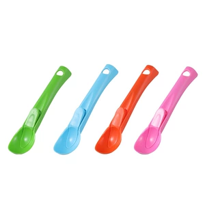 3076 Creative Plastic Thickened Fruit Scoop Spoon for Kids