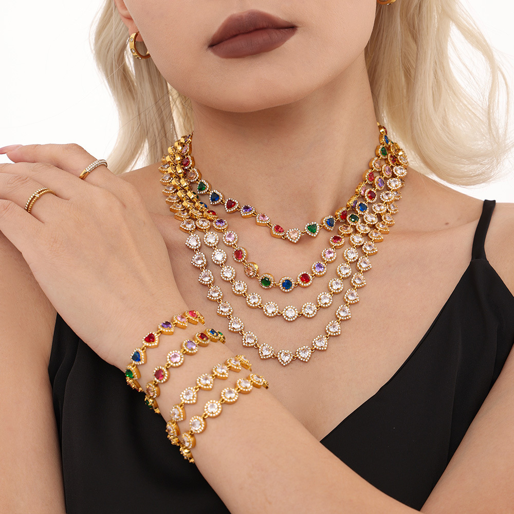El amor de Zhao Zhao Zirconium brillante empalme pulsera collar ligero temperamento lujoso mujer color transfronterizo conjunto de joyas de acero de titanio