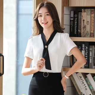 2022年新款时尚短袖V领职业衬衣气质休闲宽松上衣白衬衫女设计感
