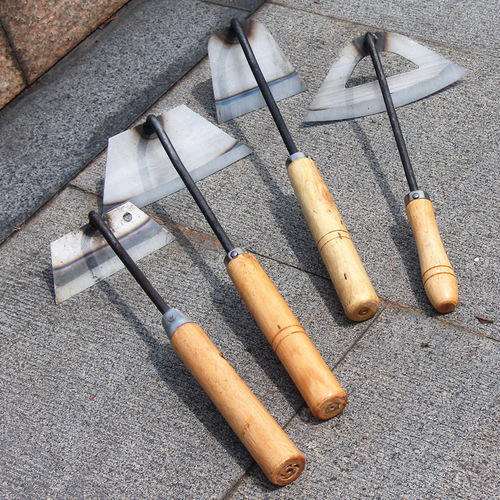 Weeding, all-steel household arc-shaped small hoe, vegetable planting, digging, weeding, hand-held tools, agricultural flower planting, hollow small hoe