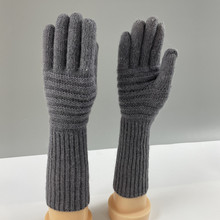 2021新款羊毛针织五指手套女 保暖时尚纯色提花手套 可批发