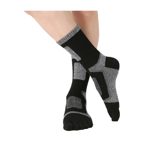 Men's foreign trade toe socks, long sports socks, cotton socks, sweat-absorbent mid-length tabi socks, large size men's socks, toe socks wholesale