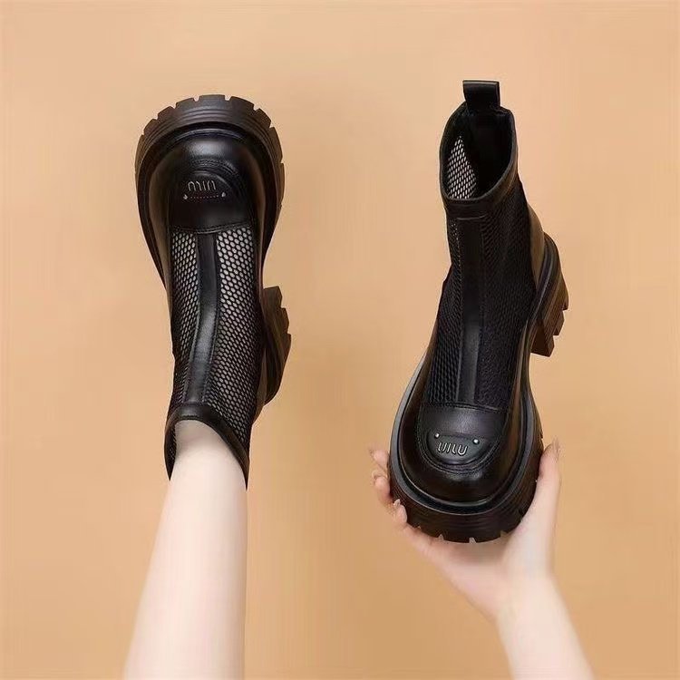 2025 primavera y verano nuevas botas de red huecas de suela gruesa de estilo de mujer respirable de malla de talón medio de moda con cremallera trasera personalidad botas frías