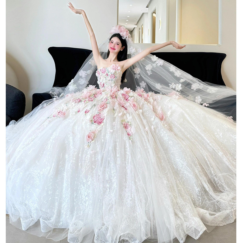Strapless Sweetheart Neckline Wedding Dress With 3D Floral Appliques, Light Pink Princess Gown For Petite Brides_ecoleips.com