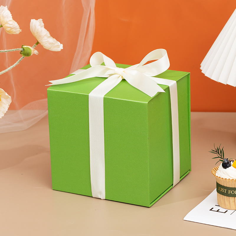 简约创意蝴蝶结情人节礼物盒母亲节4寸蛋糕甜品打包盒子现货礼盒