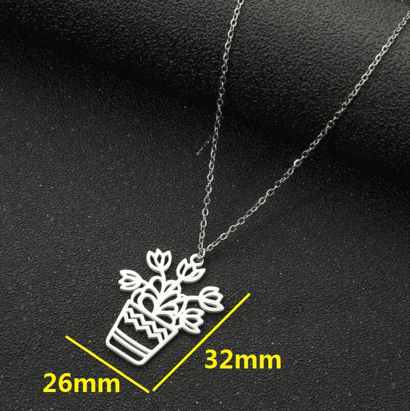 Fashion Flower Stainless Steel Titanium Steel Plating Hollow Out Pendant Necklace 1 Piece
