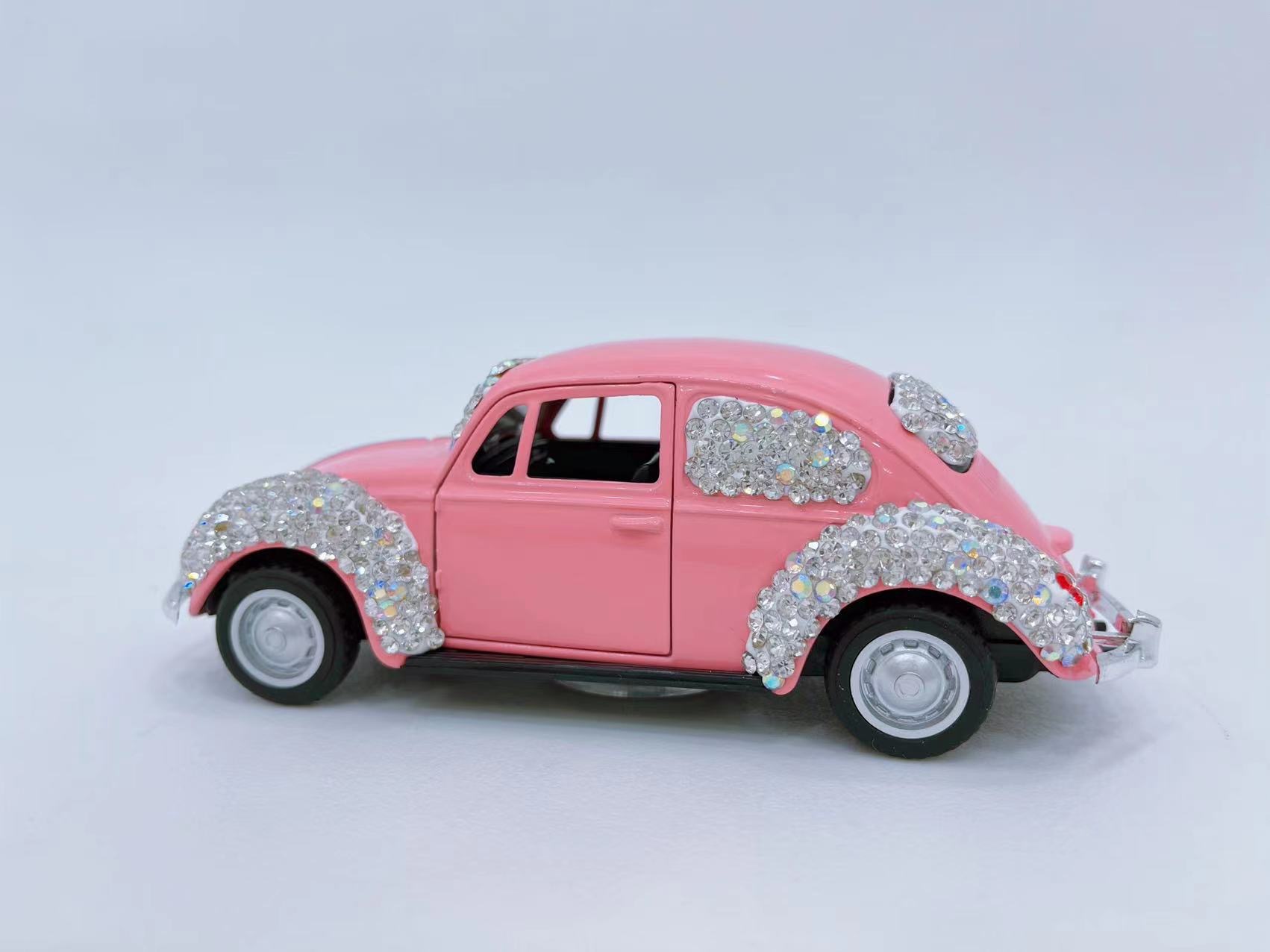 New Car Ornaments, Car Interior Creative Car Model Ornaments, Diamond Decorations for the Car Interior, Diamond-Encrusted Classic Cars