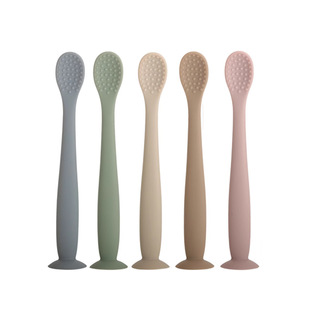 Amazon silicone food supplement spoon baby molars long handle spoon baby newborn feeding texture touch soft spoon manufacturers