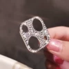 Серебристый