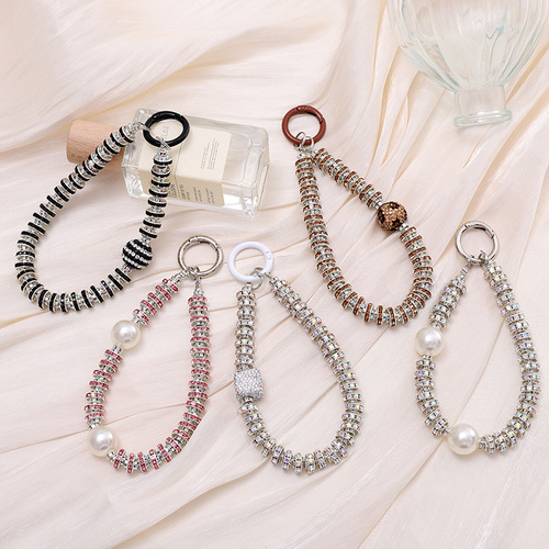 Hot selling light luxury style diamond-encrusted mobile phone chain mobile phone case pendant pendant diamond ring ceramic mobile phone lanyard anti-lost mobile phone rope
