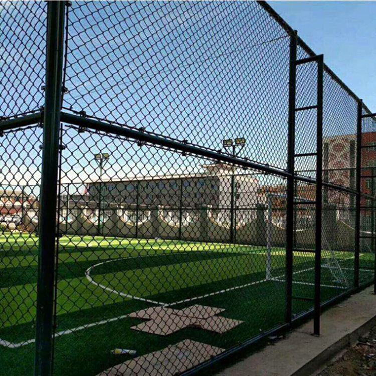 厂家 球场围栏体育场围网 学校操场护栏网羽毛球场足球场围栏