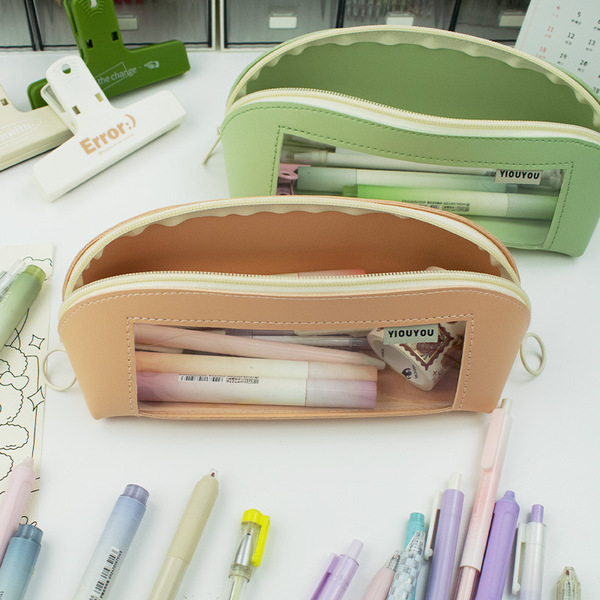 Capacious pencil case