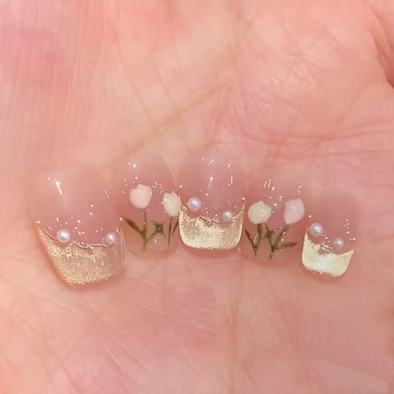 [Ice Crystal Tulip] Cat's Eye Spring Gentle Design Wear Armor Gentle Temperament Pure Desire Handmade Manicure