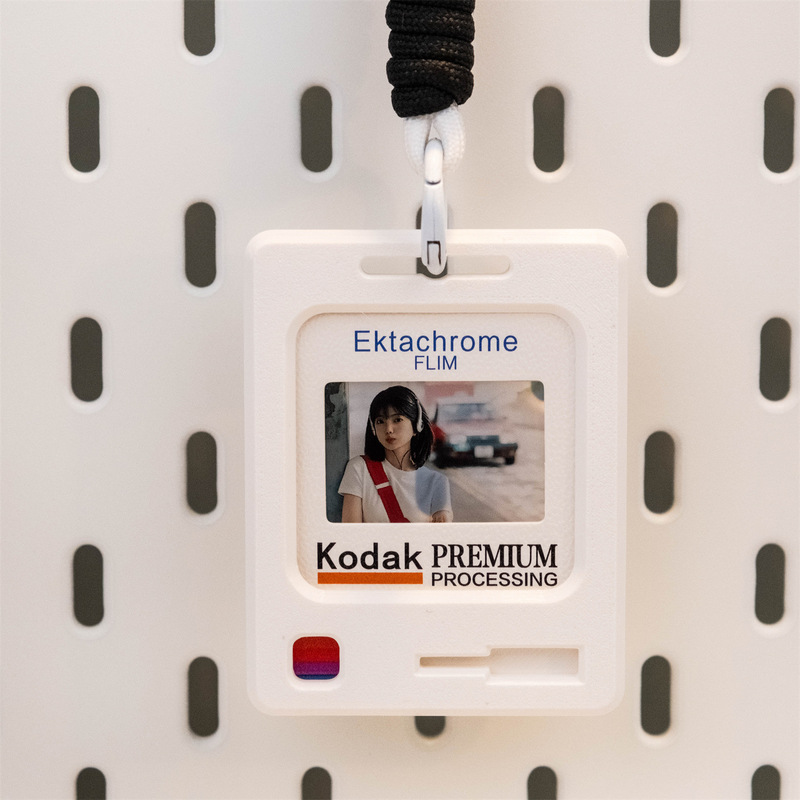 135 Macintosh DIY film-style keychain photo pendant ins-style transparent card holder 135 Macintosh DIY film-style keychain photo pendant ins-style transparent card holder