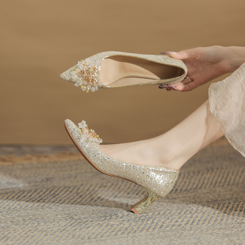 Giày cưới đính sequin mũi nhọn gót vuông cao 6 cm — Màu Sâm panh