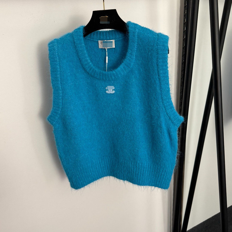 Retro Gentle Candy-Colored Soft and Fluffy Textured Round-Neck Loose Layered Sleeveless Knitted Vest Stylish Top for Women Retro Gentle Candy-Colored Soft and Fluffy Textured Round-Neck Loose Layered Sleeveless Knitted Vest Stylish Top for Women