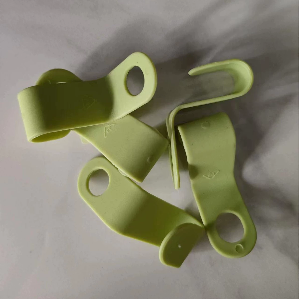 Clothes Hanger Connection Hook Fashionable Hood Buckle, Stackable Connecting Hooks for Multilayer Storage