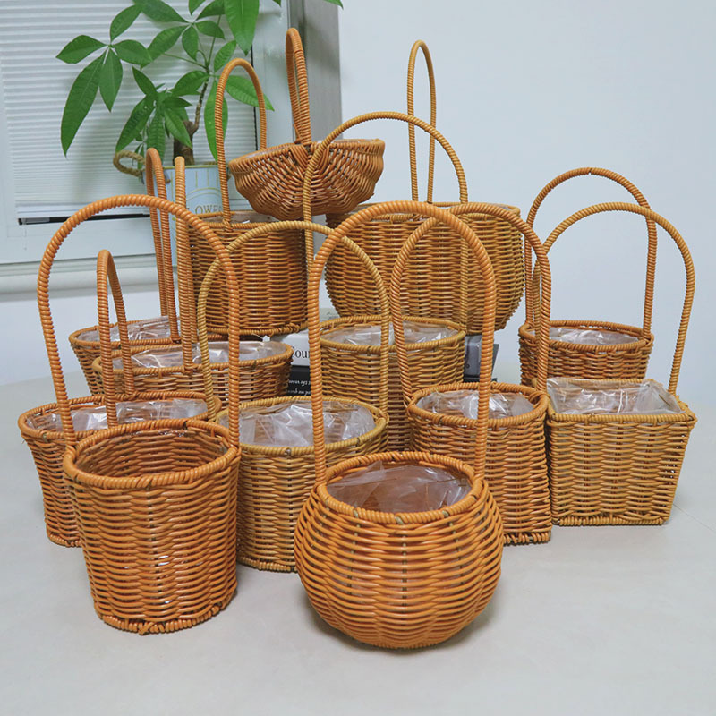 Cestas de mano tejidas a mano de plástico de caña decorativa flor seca canasta de flores portátiles canasta de regalos al por mayor