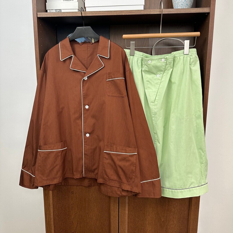 Tobacco Color Bowling Collar Shirt Jacket + Aqua Green Pleated Elastic Waist Skirt